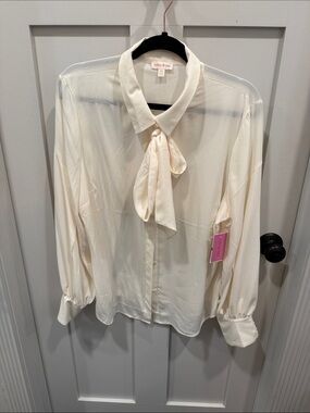 Riley & Rae Cream Tie-Neck Blouse